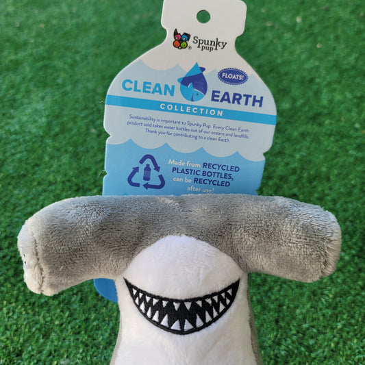 Clean Earth Hammerhead Shark - Spunky Pup