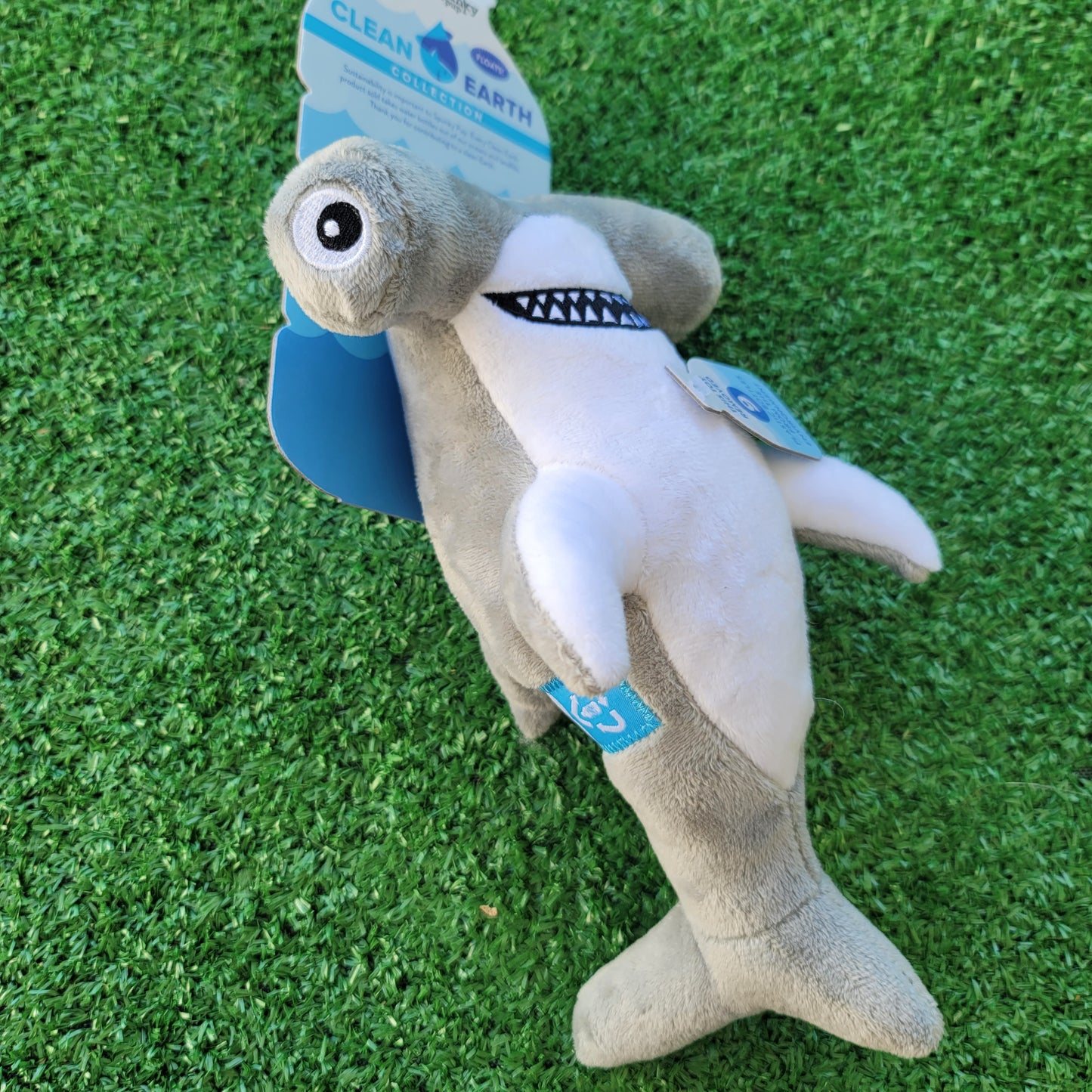 Clean Earth Hammerhead Shark - Spunky Pup